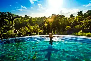 Infinity Pool at K Raheja Amaltis